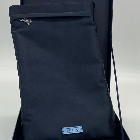 Prada Palm with Crystal in Bronze Necklace - Picture 12 of 13